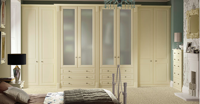 Custom Fitted Bedroom Furniture Fitting